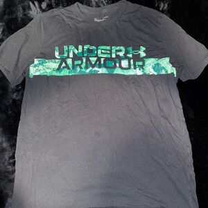 Under Armour Men's Black and Green Graphic Tee
